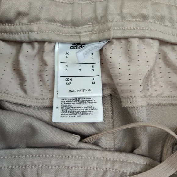 2 GUC Adidas track pants - Picture 9 of 9